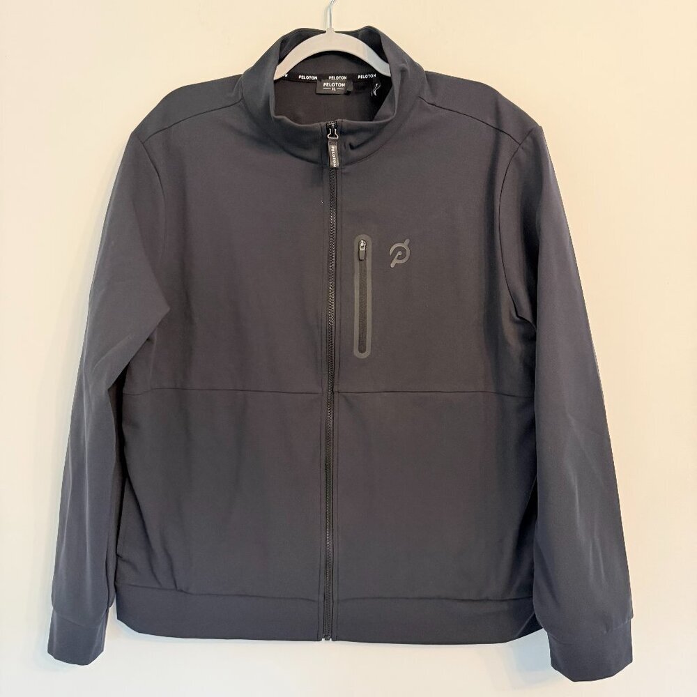🚴‍♂️ Peloton Softshell Full-Zip Jacket – Charcoal Gray – Size XL